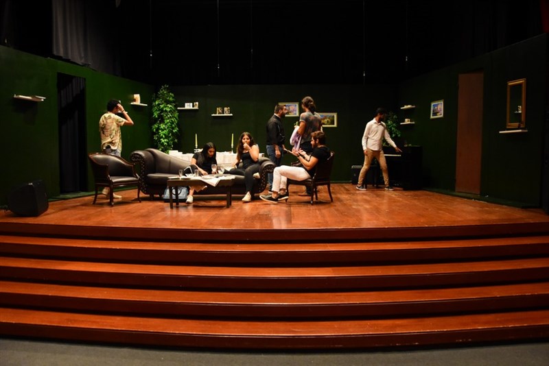 Perfect Strangers play at LAU
